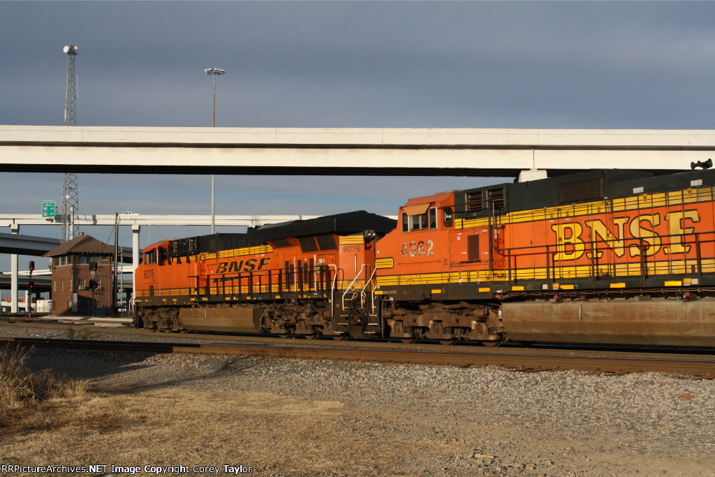 BNSF 8076